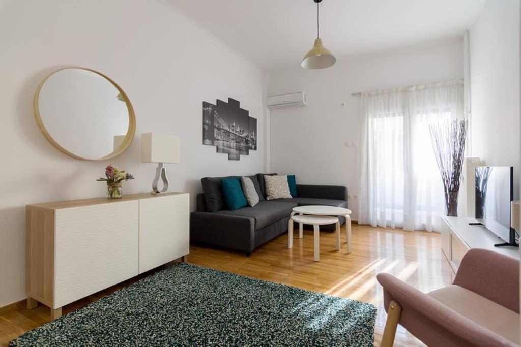 Brand New Decorated Flat For 4 Ppl In Pagrati Atenas Exterior foto