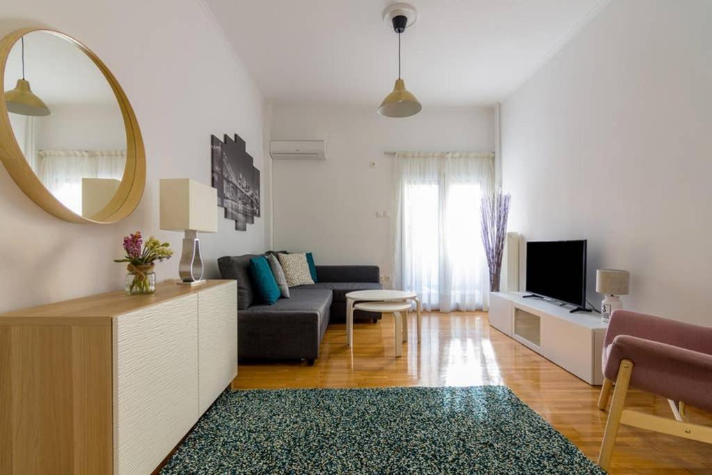 Brand New Decorated Flat For 4 Ppl In Pagrati Atenas Exterior foto