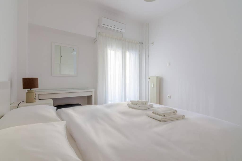 Brand New Decorated Flat For 4 Ppl In Pagrati Atenas Exterior foto