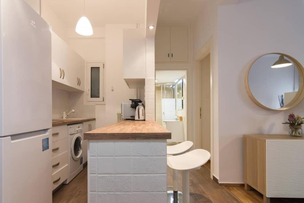 Brand New Decorated Flat For 4 Ppl In Pagrati Atenas Exterior foto